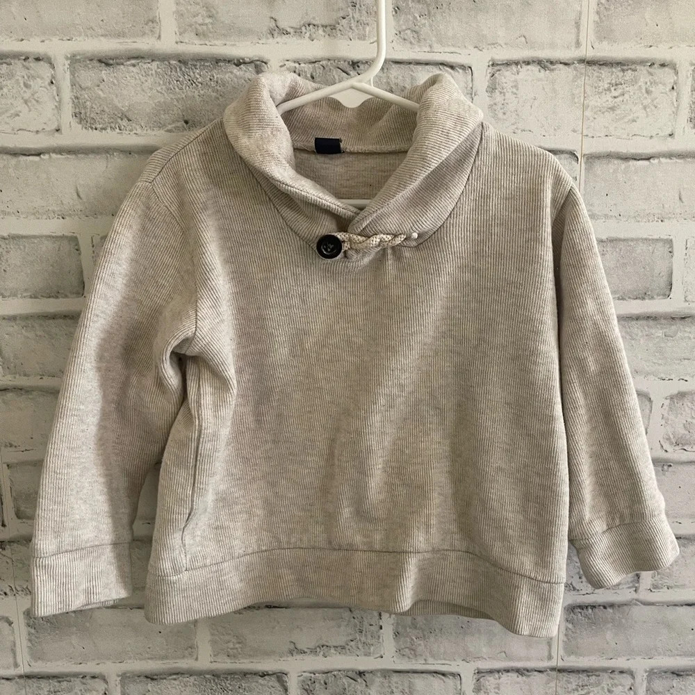 Boy’s GAP cream mock neck sweater size 3